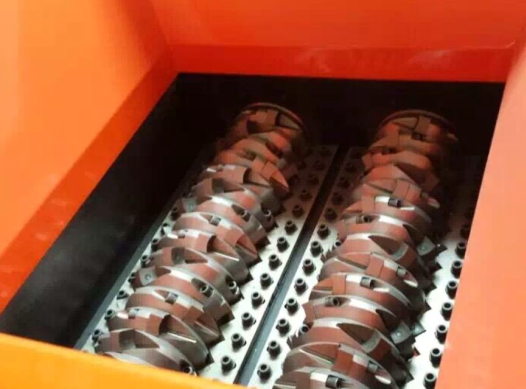 Вал с ножами